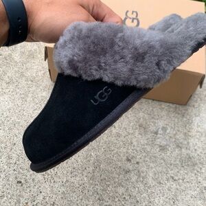 $65 TODAY ONLY!!! UGG Black and Gray Women's Slippers
